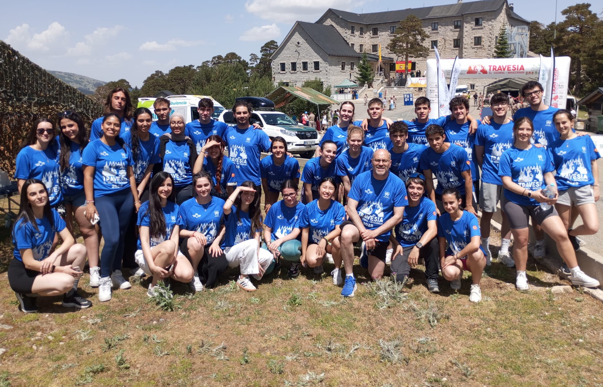 Apoyo sanitario a los participantes en la Travesía Escorial-Navacerrada 2025